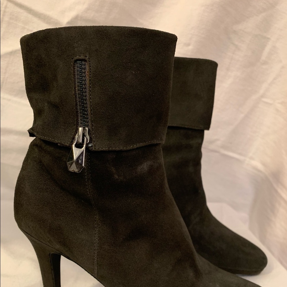 Boots - Picture 4 of 4